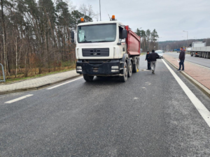 kontrolowany pojazd na miejscu kontroli